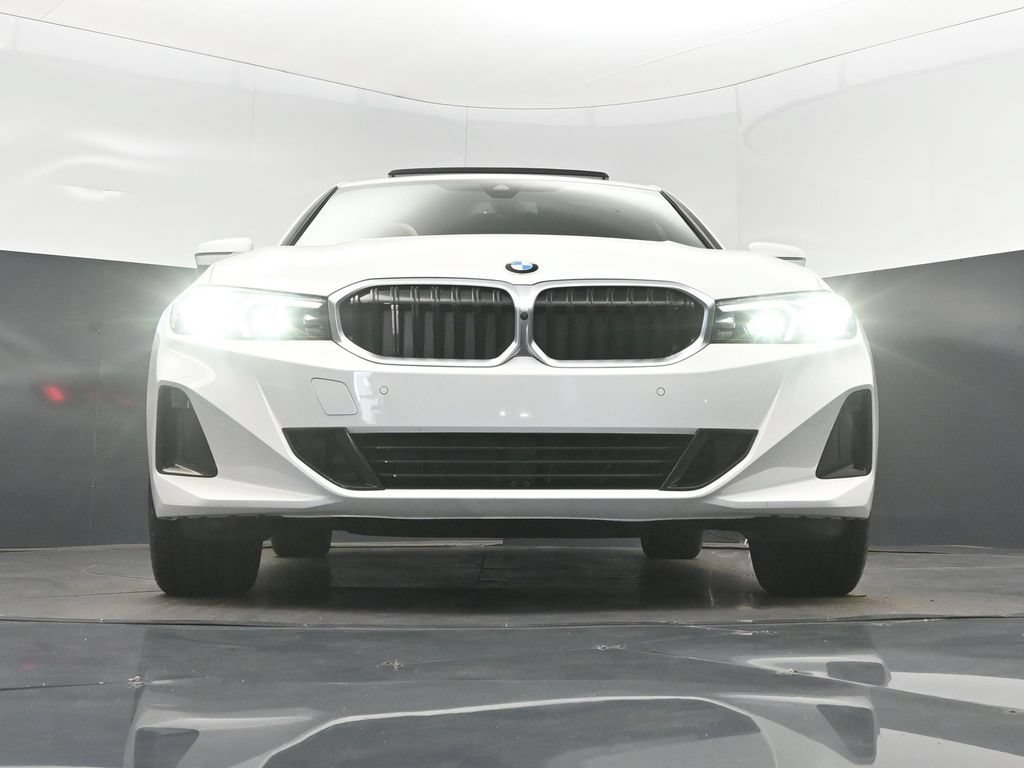 Used 2026 BMW 330i Sedan w/ Convenience Package RWD image 45