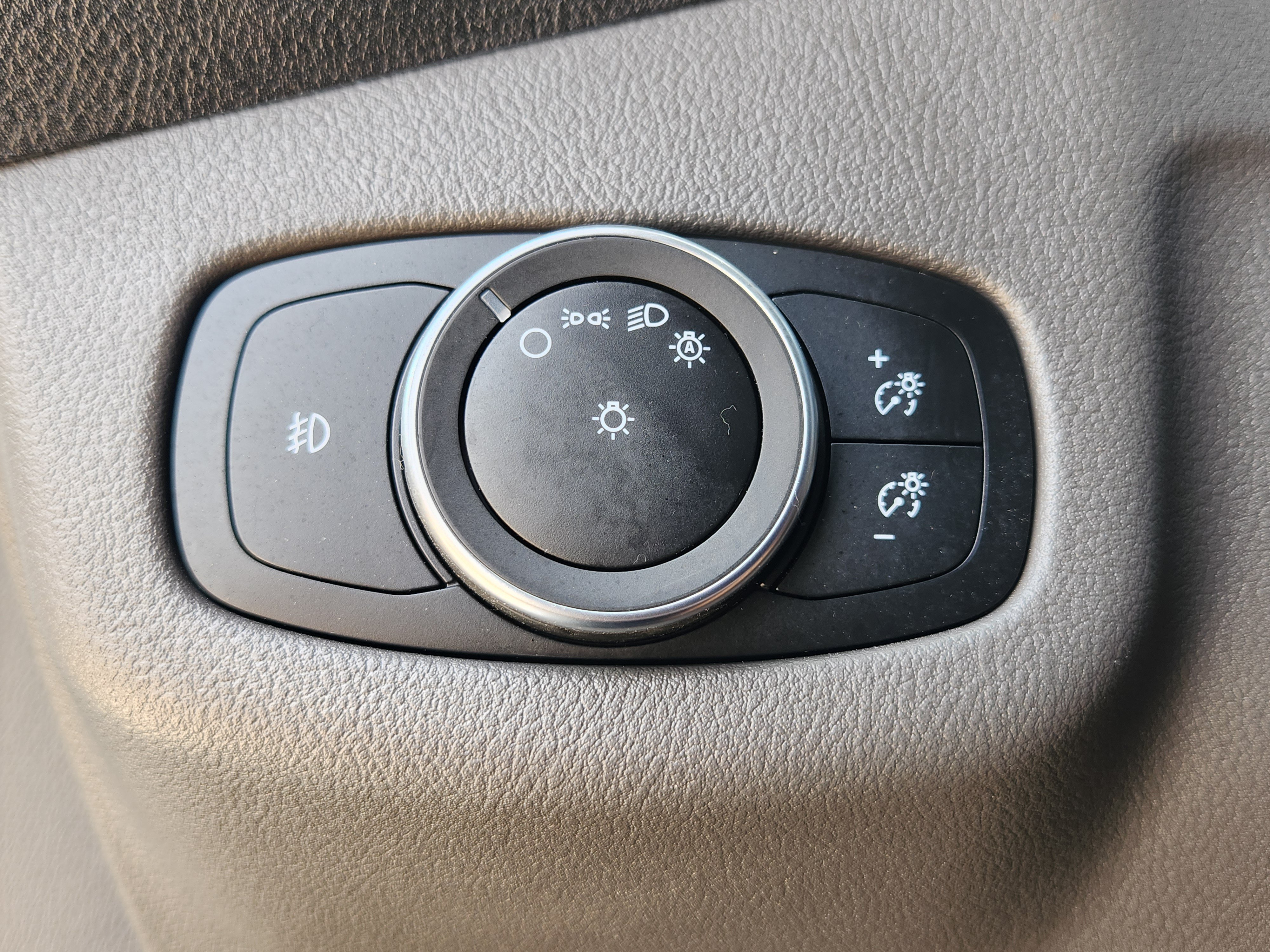 Used 2023 Ford Transit Connect XL FWD image 16