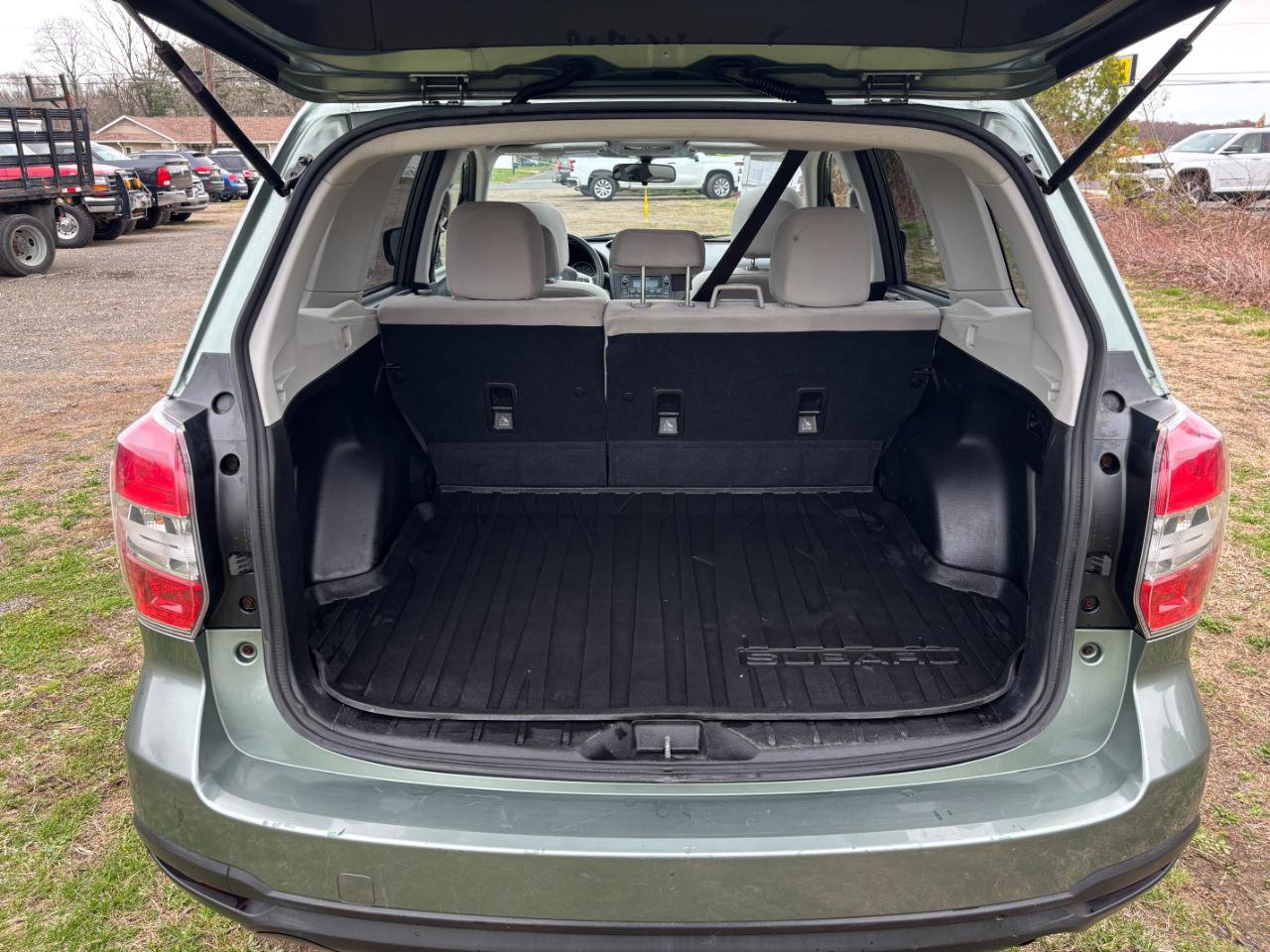 Used 2014 Subaru Forester 2.5i Premium w/ All-Weather Package image 24