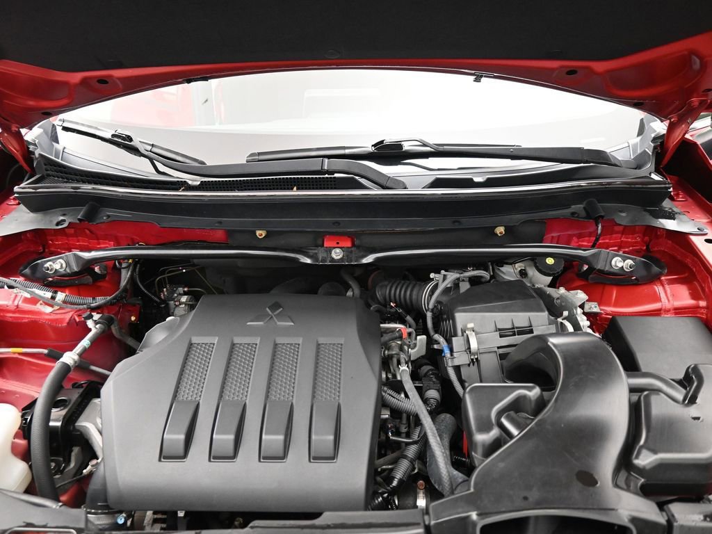 Used 2019 Mitsubishi Eclipse Cross LE image 23