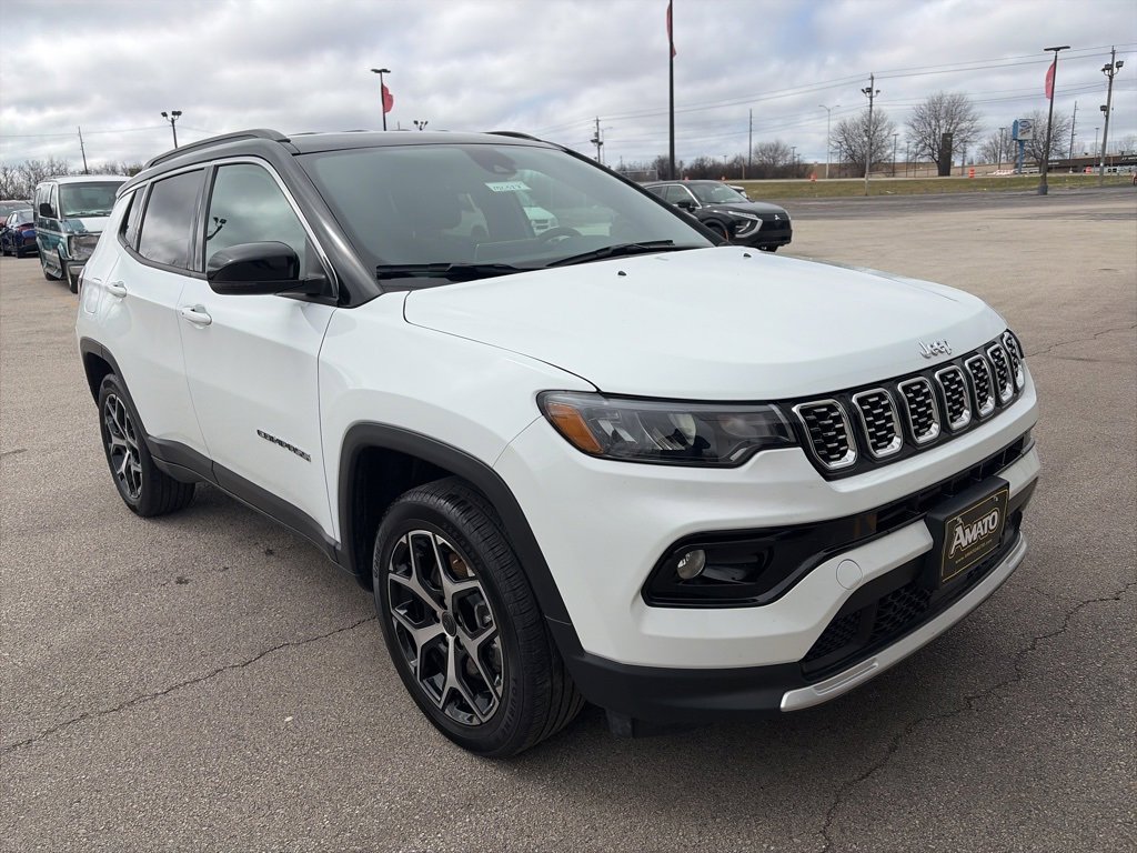 Used 2025 Jeep Compass Limited AWD/4WD image 8