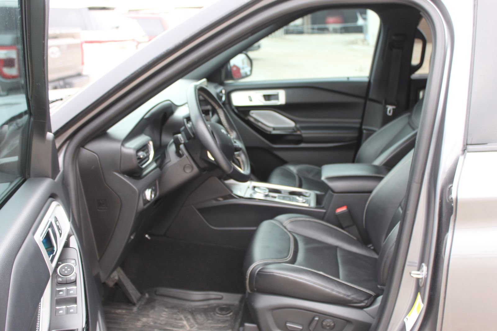 Used 2021 Ford Explorer ST w/ Equipment Group 401A image 9