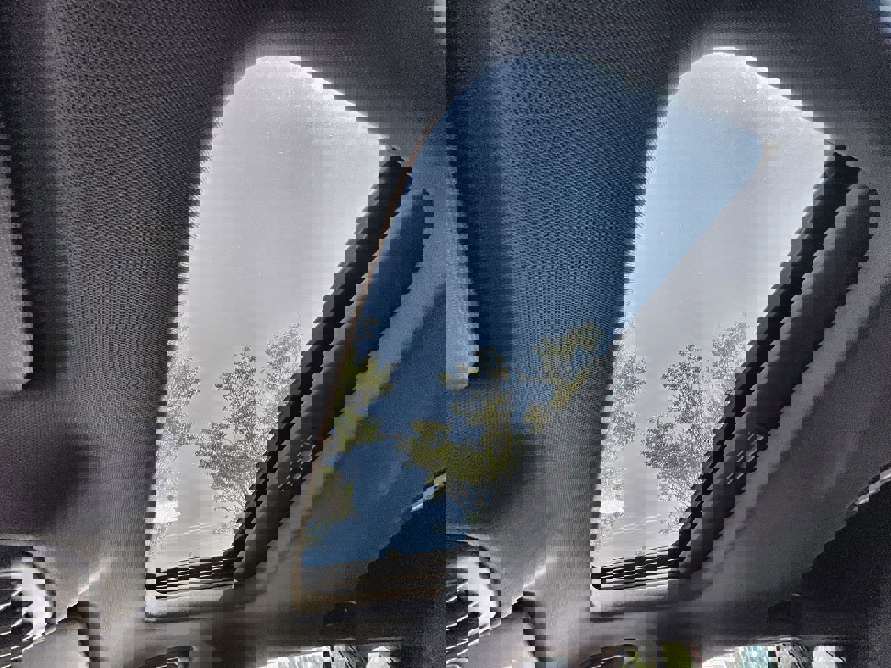 Used 2024 Chevrolet Trax RS w/ Sunroof Package image 18