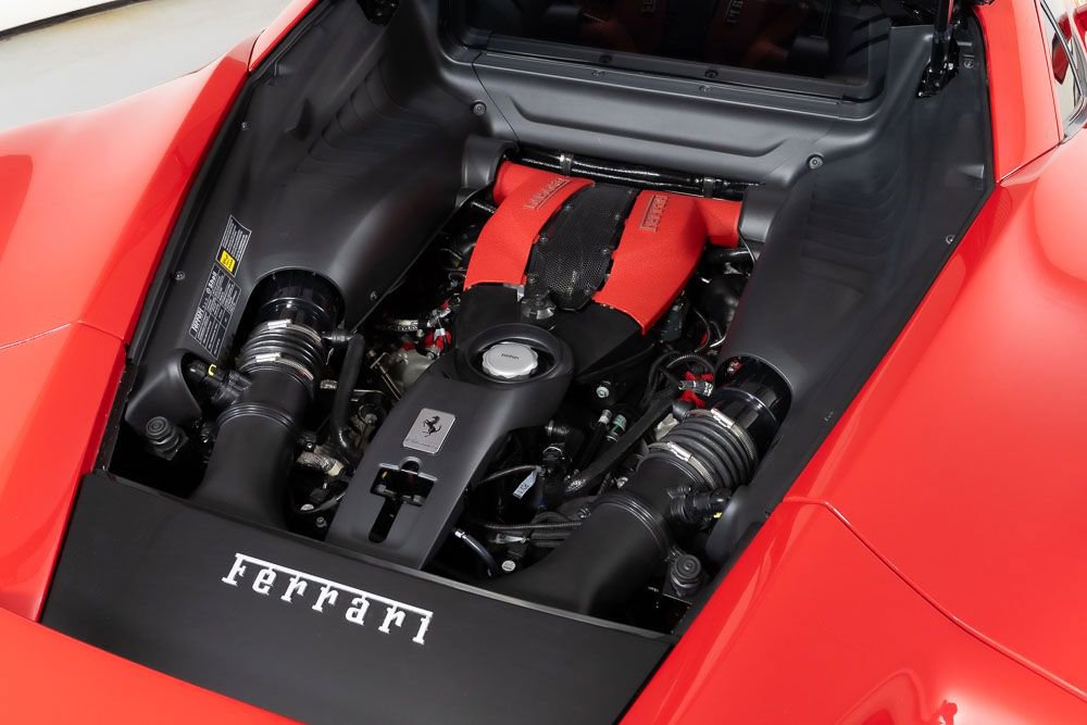 Used 2020 Ferrari F8 Tributo Base image 18