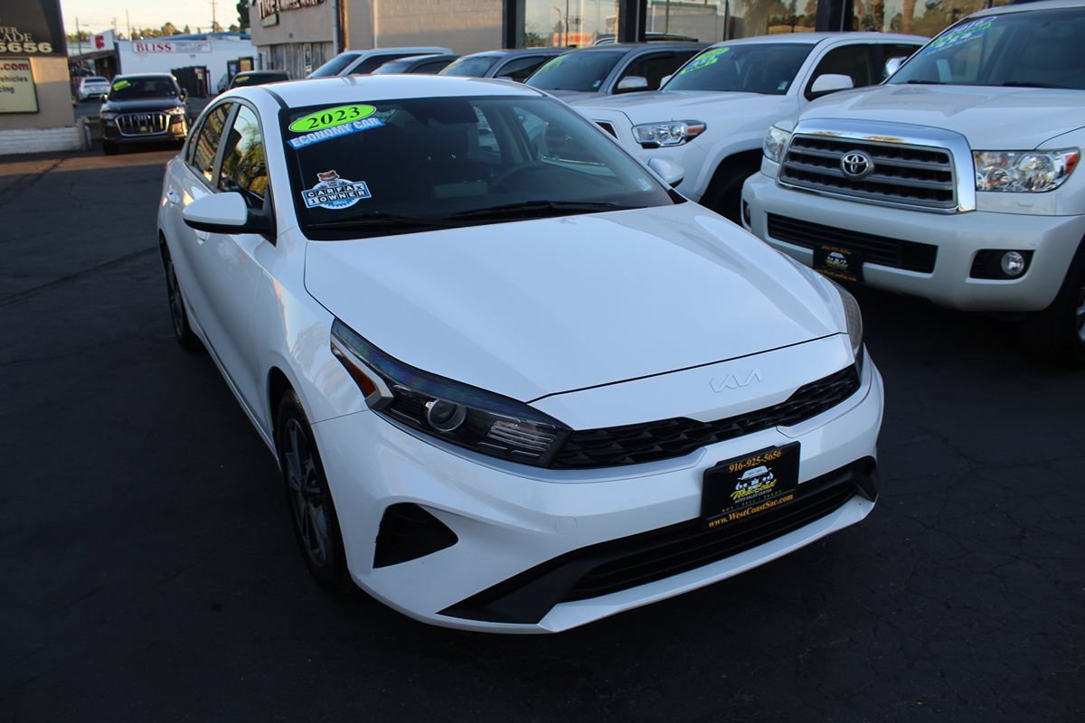 Used 2023 Kia Forte LXS FWD image 8