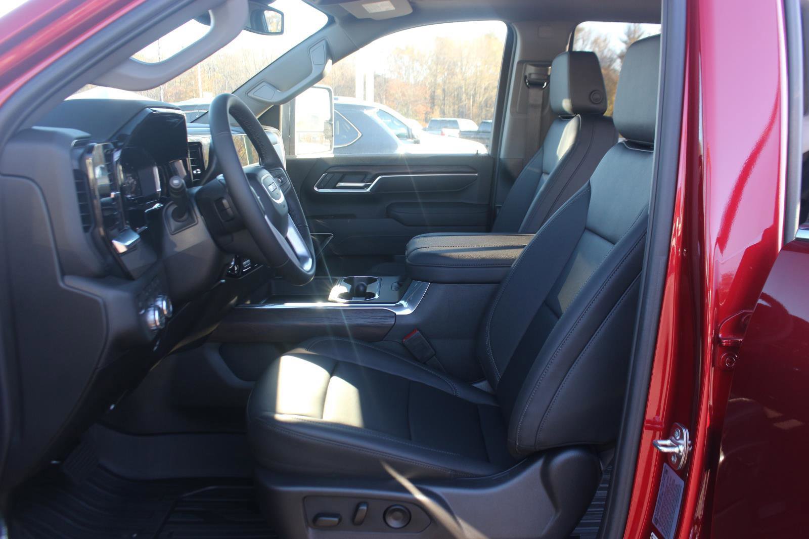 New 2025 GMC Sierra 2500 SLT w/ SLT Premium Package image 14