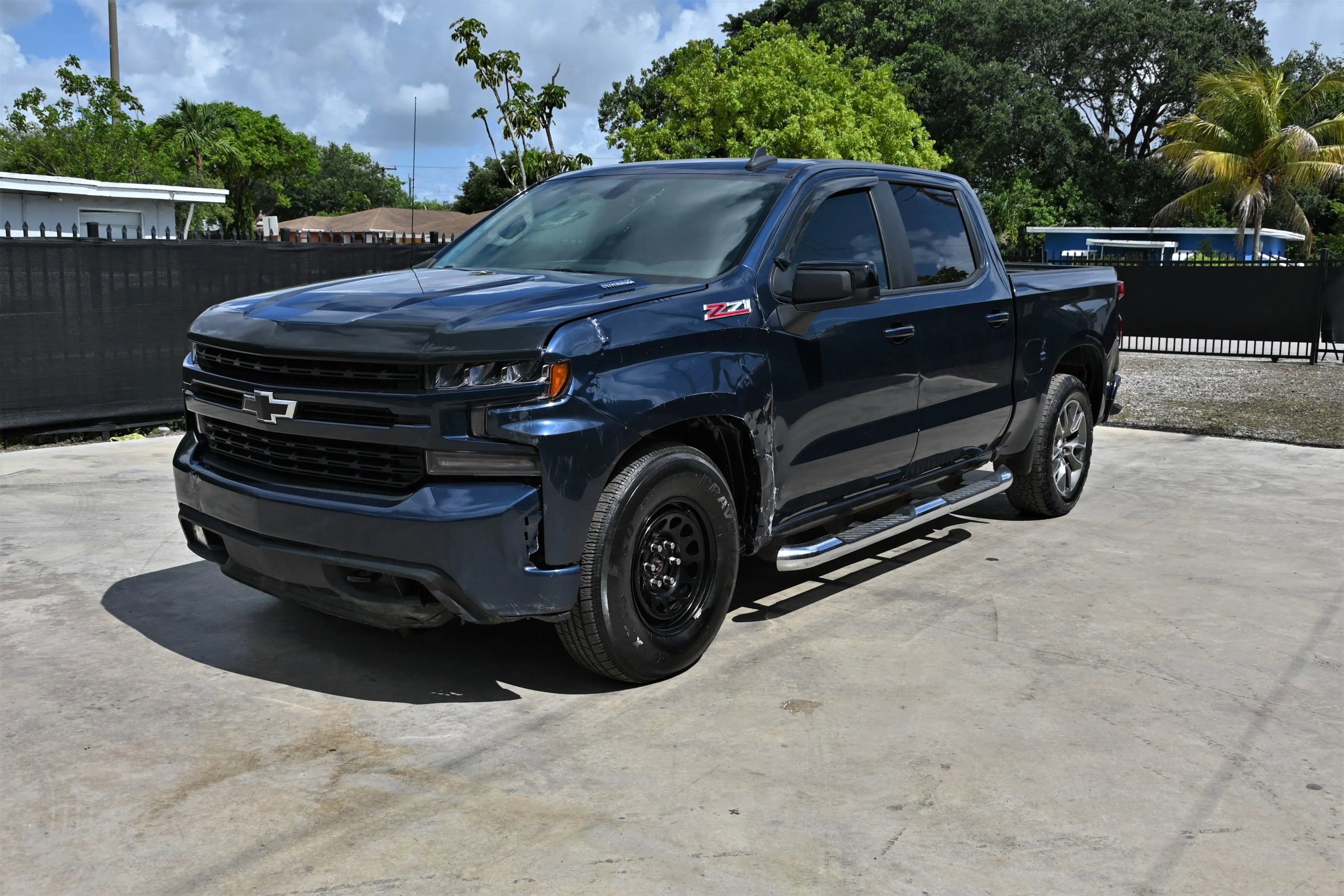 Used 2022 Chevrolet Silverado 1500 RST w/ Z71 Off-Road Package AWD/4WD video 2