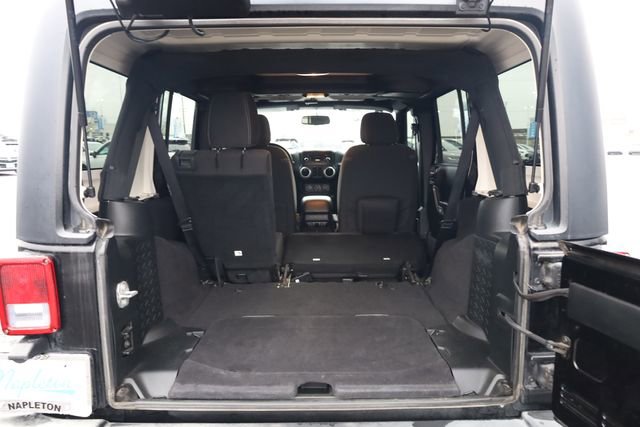 Used 2018 Jeep Wrangler Unlimited Rubicon w/ Connectivity Group AWD/4WD image 27