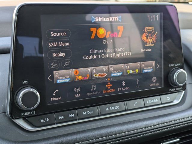 Used 2023 Nissan Rogue SV FWD image 18