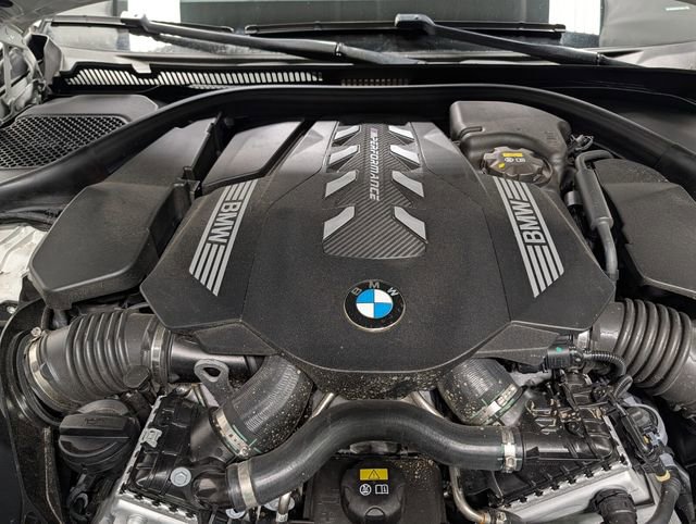 Used 2022 BMW M550i xDrive w/ Shadowloine Package AWD/4WD image 31