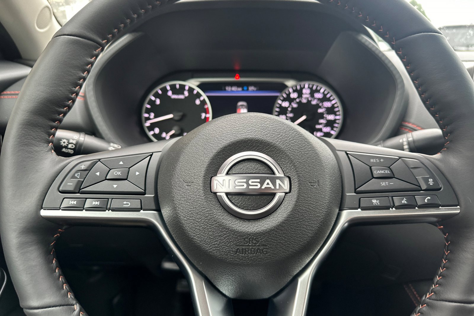 Used 2025 Nissan Sentra SR w/ SR Premium Package image 21