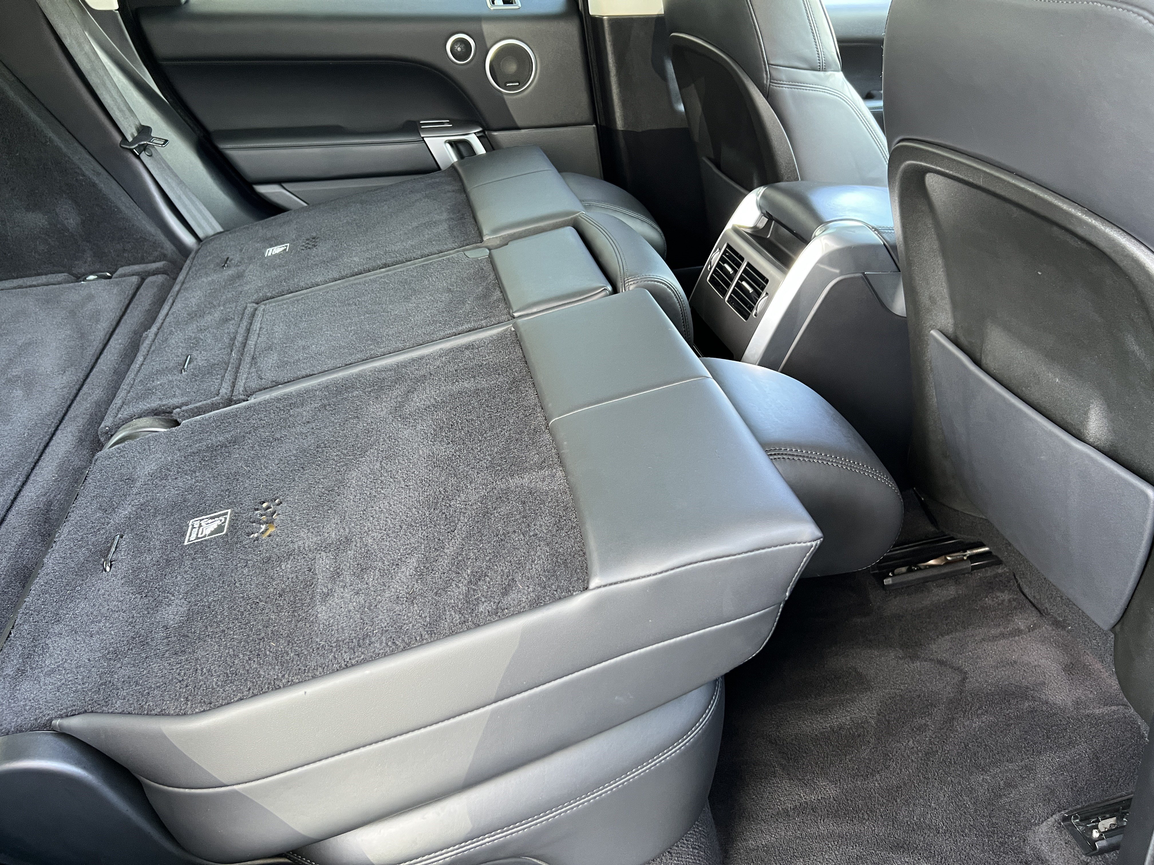 Used 2020 Land Rover Range Rover Sport HSE AWD/4WD image 22