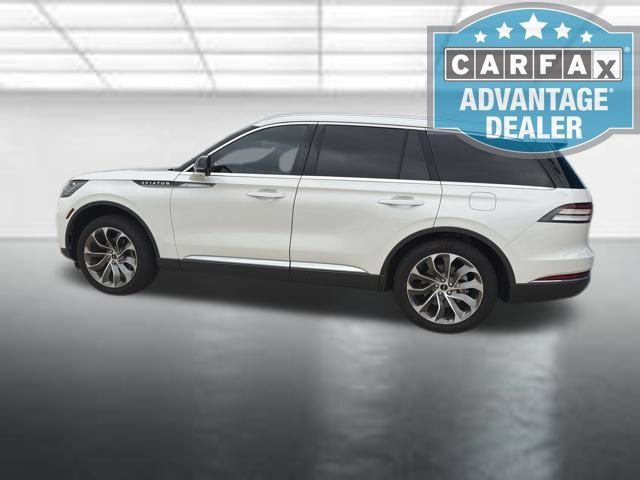 Used 2025 Lincoln Aviator Reserve AWD/4WD image 3