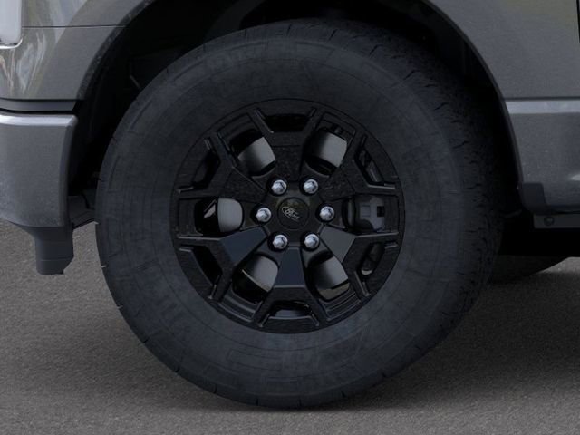 New 2025 Ford F150 Lightning XLT image 19