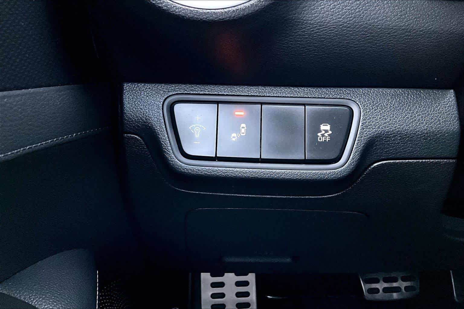 Used 2023 Kia Forte GT-Line w/ GT-Line Premium Package FWD image 34