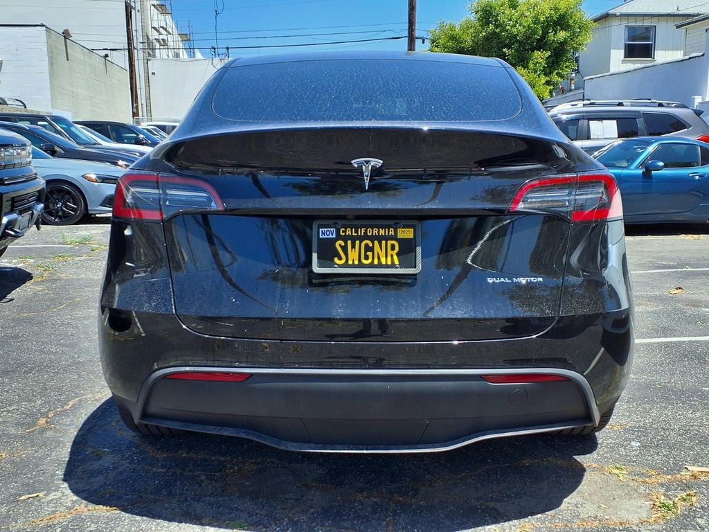 Used 2021 Tesla Model Y Long Range AWD/4WD image 10