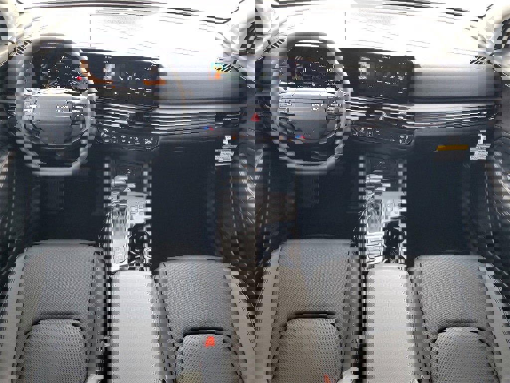 New 2026 Kia Sportage EX image 24