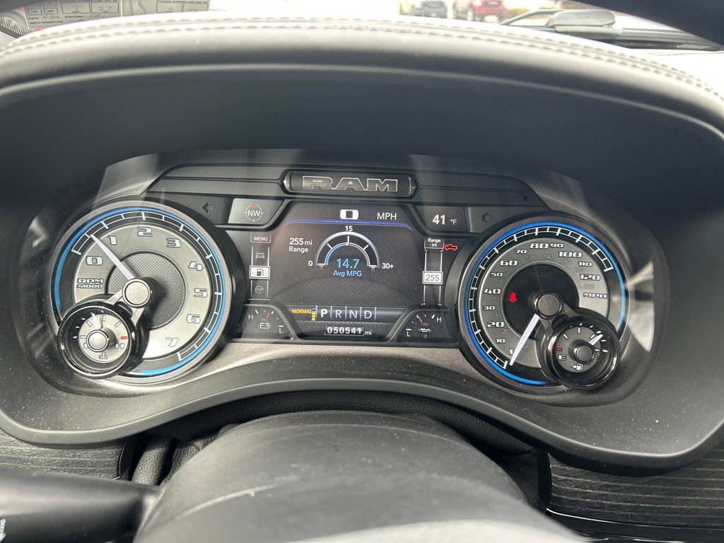 Used 2022 RAM 1500 Limited AWD/4WD image 16