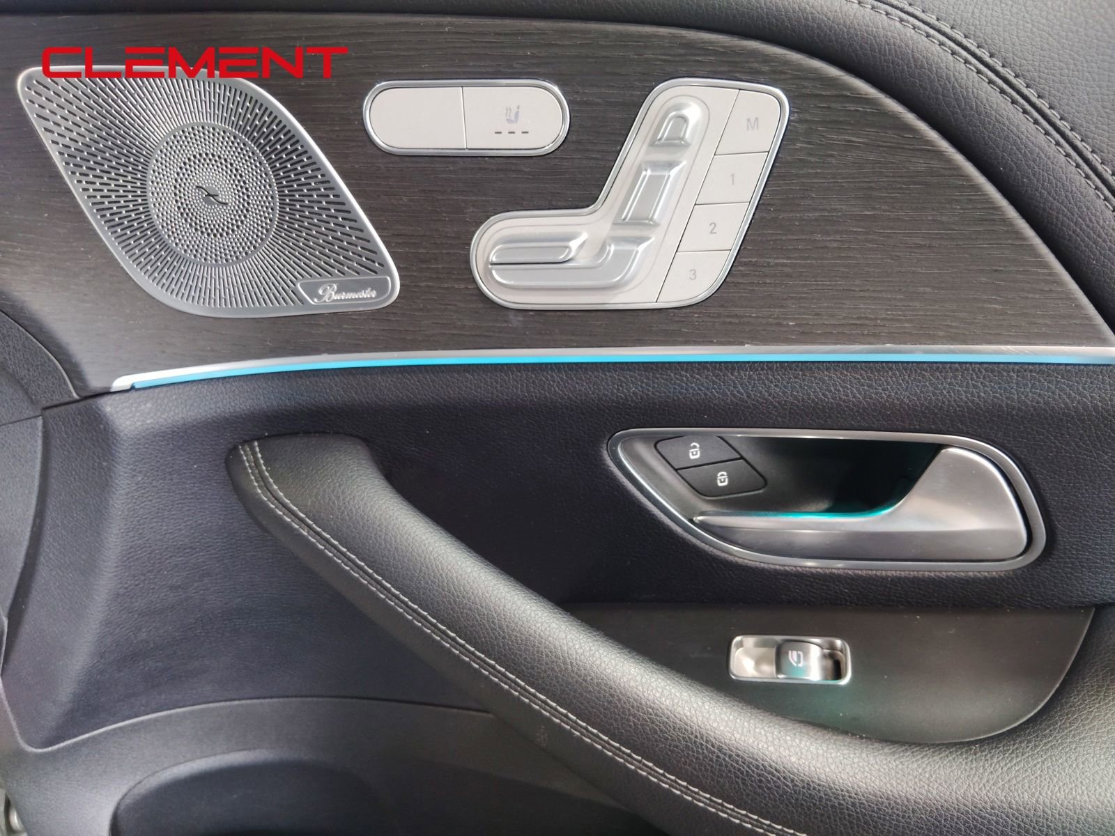 Used 2020 Mercedes-Benz GLE 350 4MATIC w/ MBUX Technology Package image 44