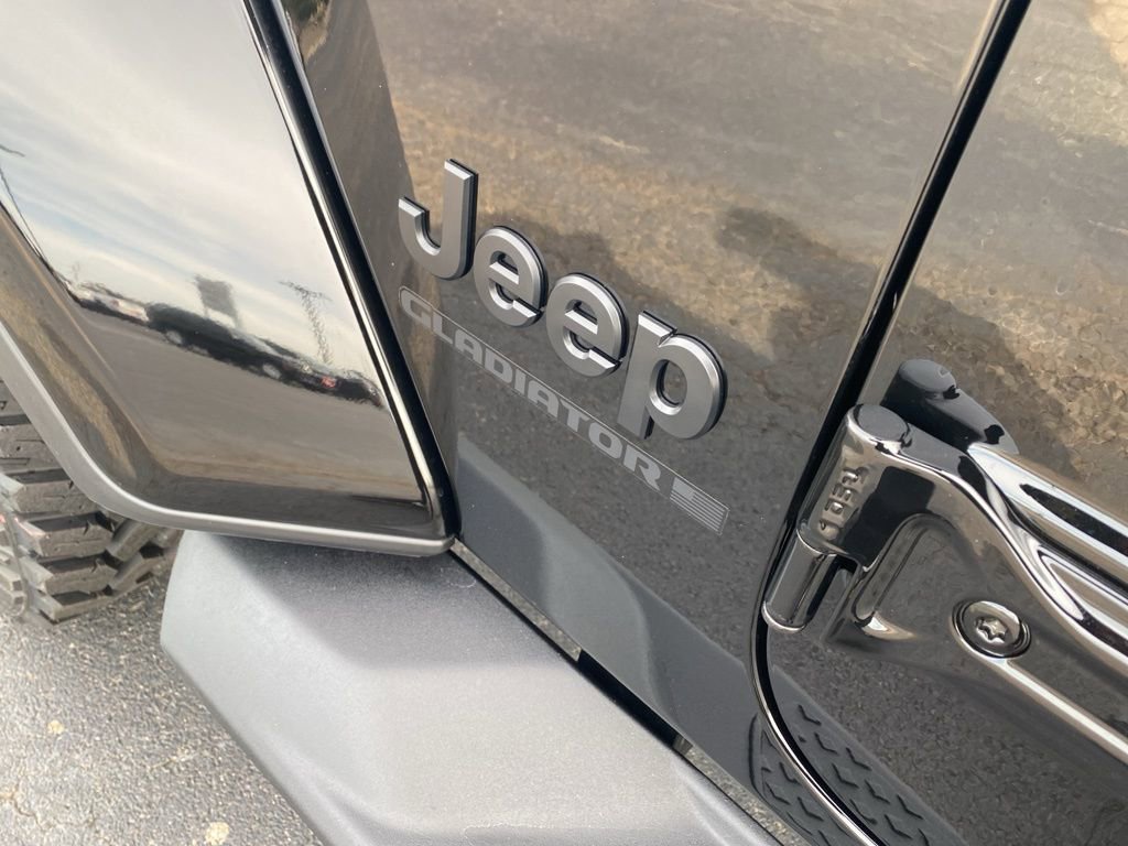 Used 2025 Jeep Gladiator High Tide image 39