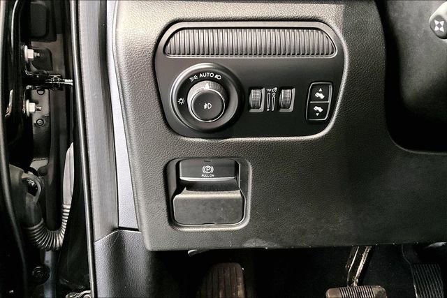 Used 2023 Jeep Wagoneer Series III w/ Premium Group I image 39