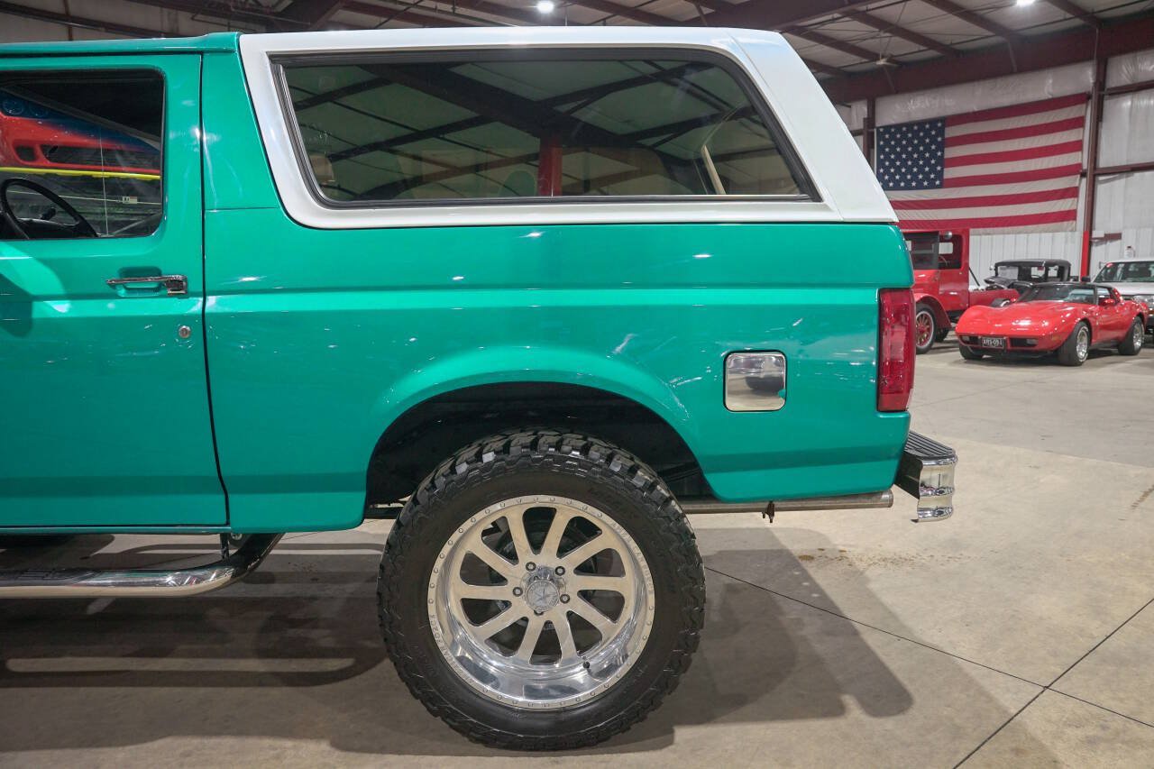 Used 1995 Ford Bronco XLT AWD/4WD image 5