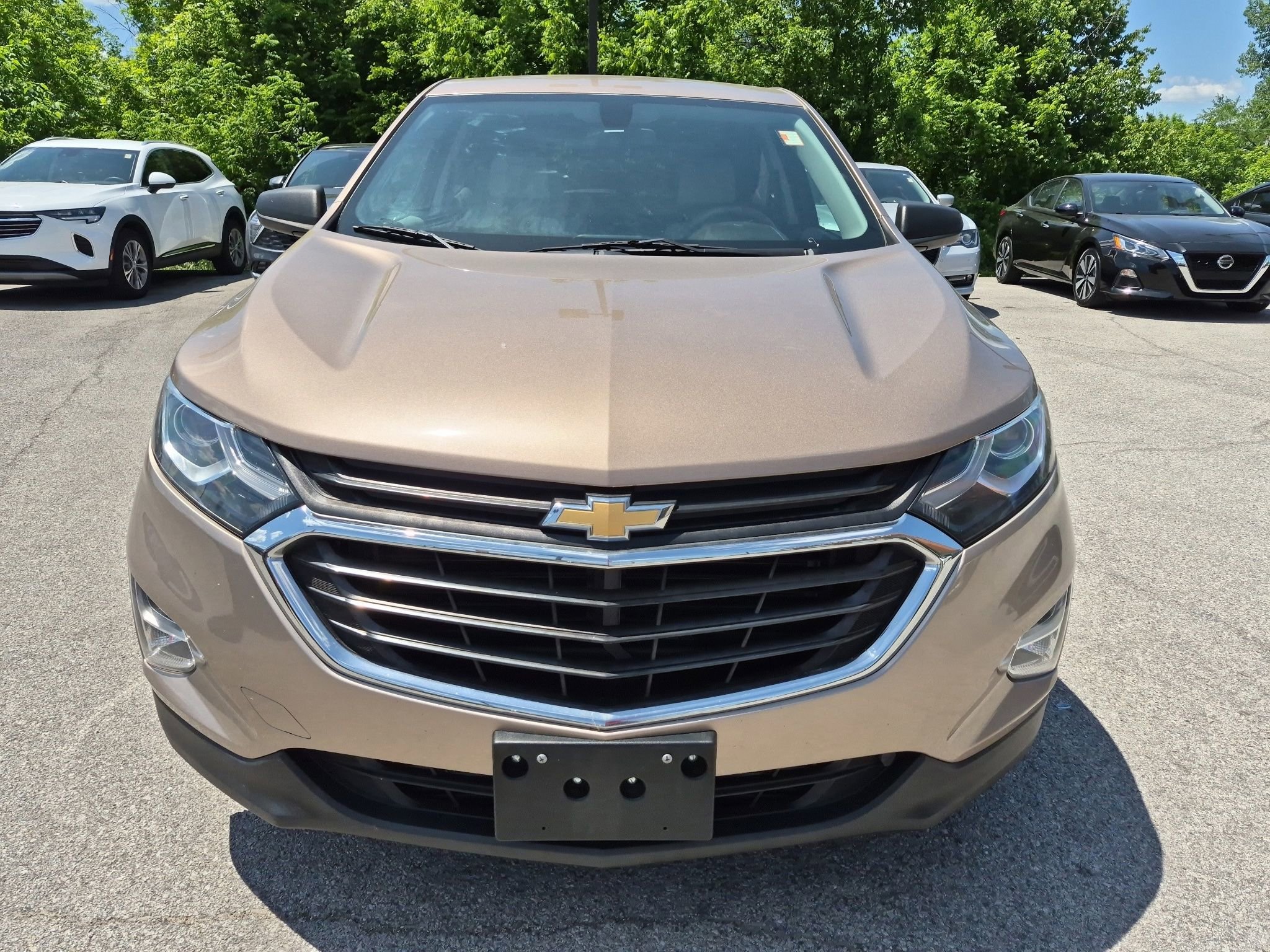 Used 2018 Chevrolet Equinox LS w/ LPO, Cargo Package FWD image 8
