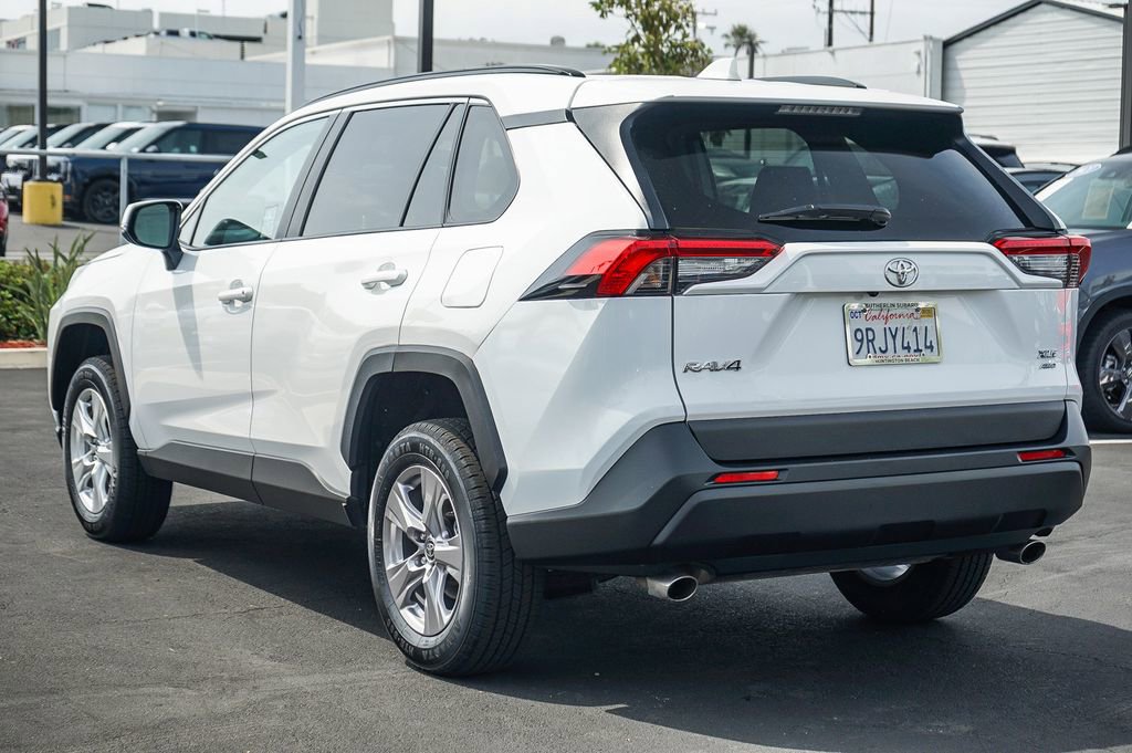 Used 2025 Toyota RAV4 XLE image 7