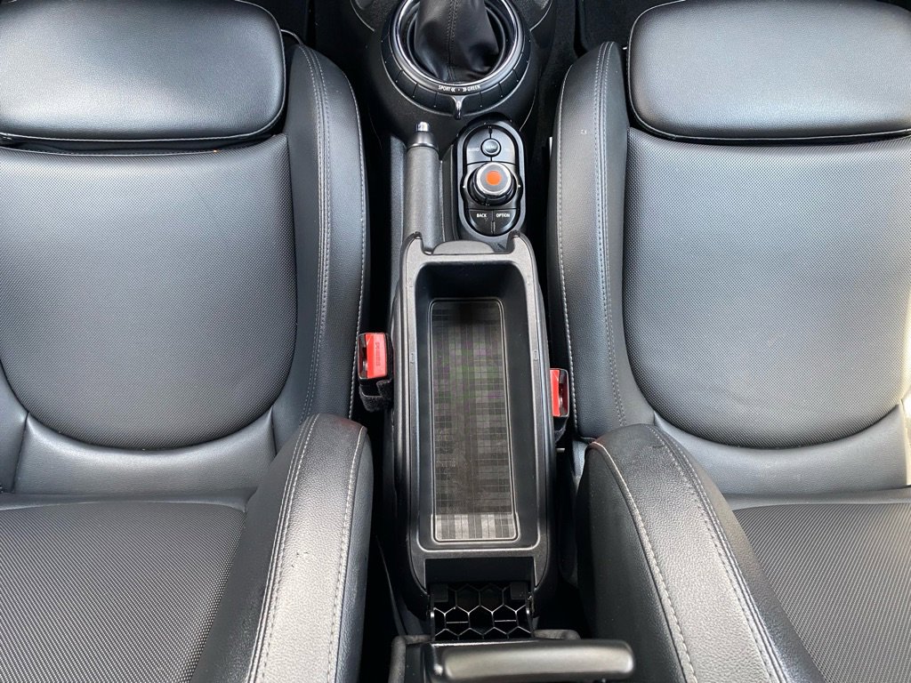 Used 2016 MINI Cooper 4-Door Hardtop image 27