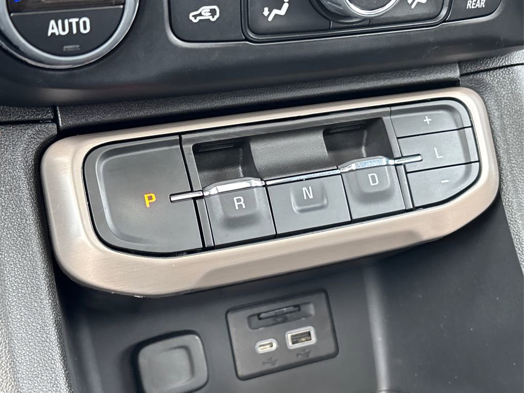 Used 2023 GMC Acadia Denali w/ Denali Technology Package image 33