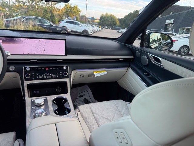 Certified 2025 Genesis GV80 3.5T Prestige AWD/4WD image 46