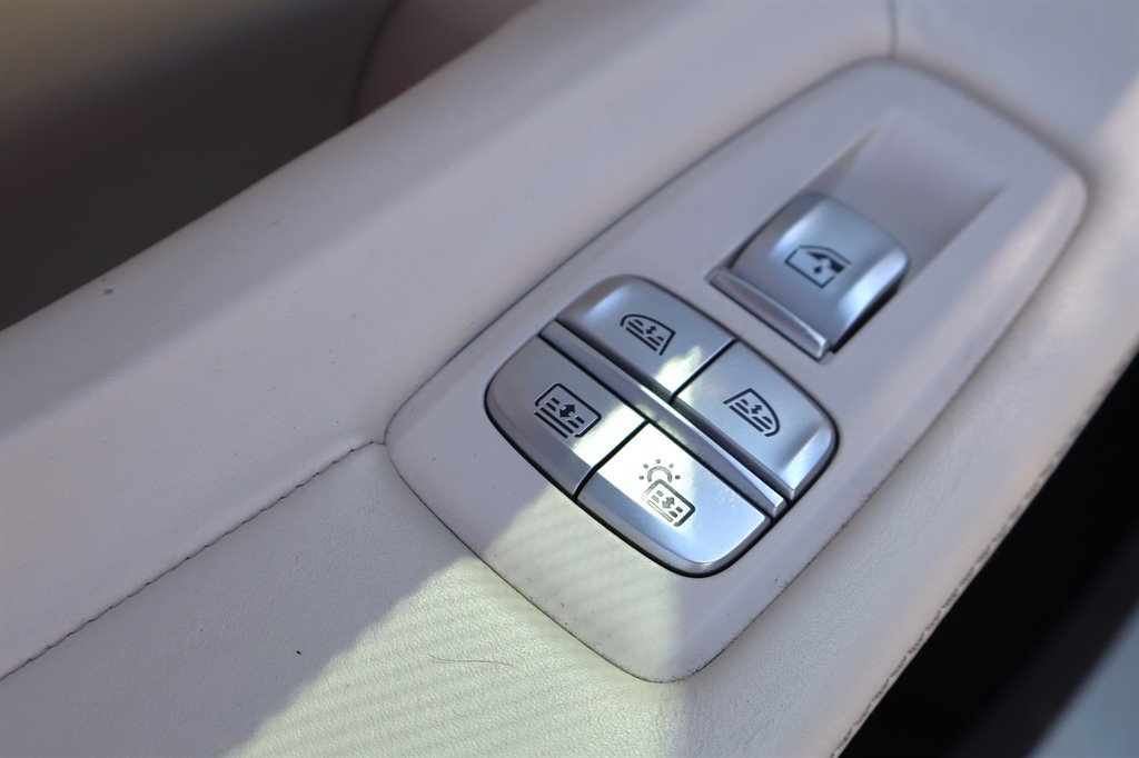 Used 2020 BMW ALPINA B7 xDrive w/ Luxury Rear Seating Package AWD/4WD image 66
