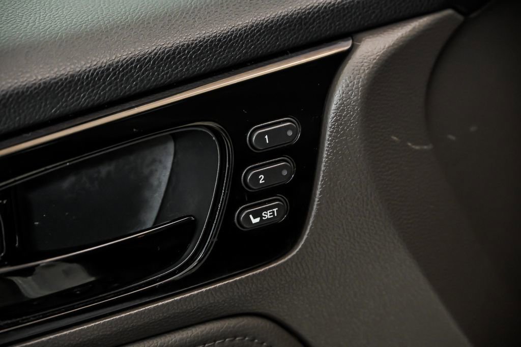 Used 2018 Honda Odyssey Elite image 10