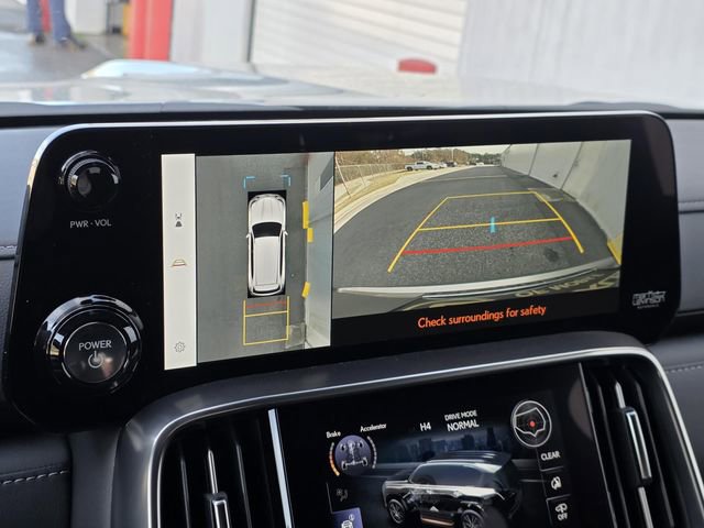 New 2026 Lexus LX 700h Luxury image 18