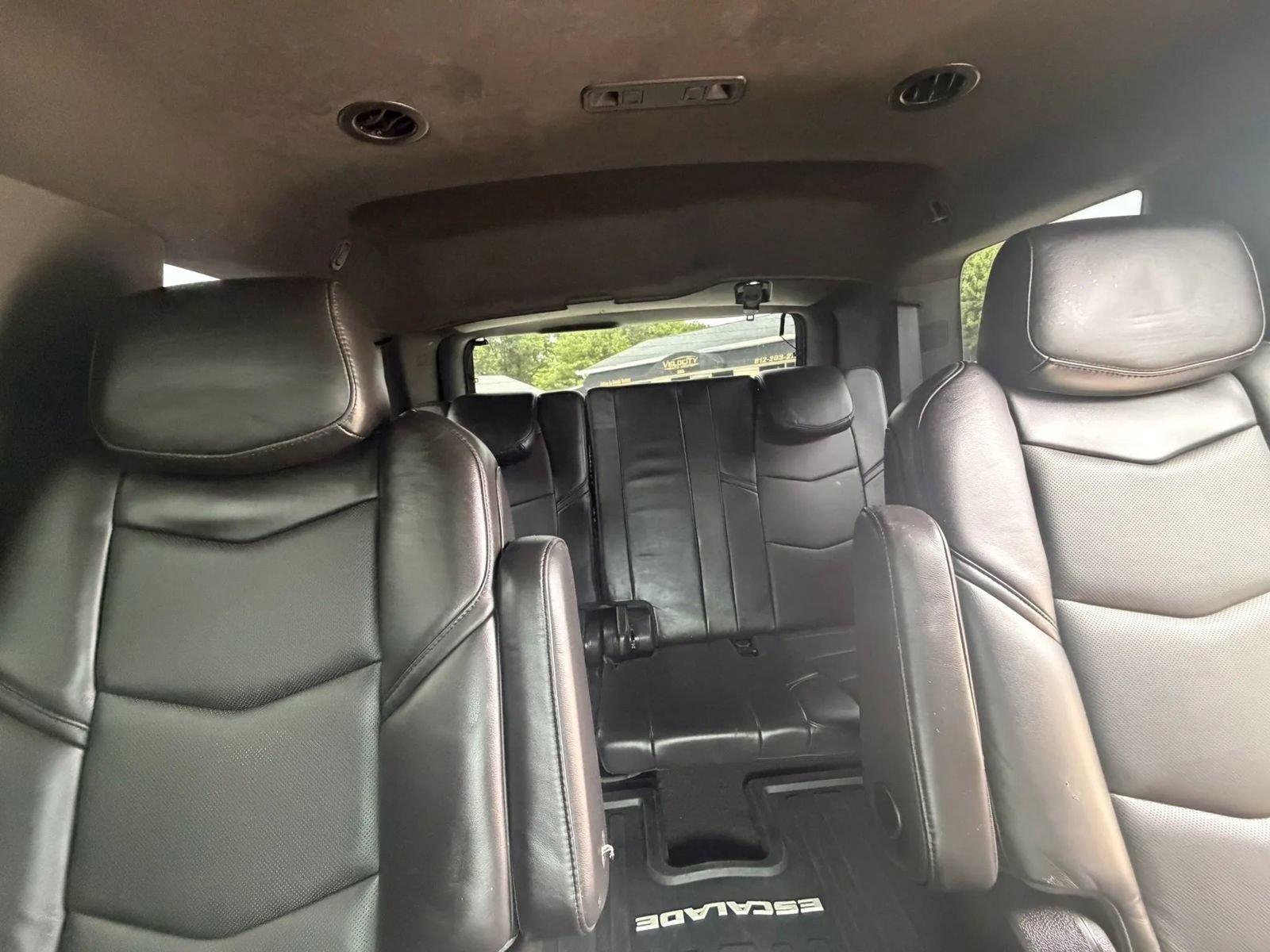 Used 2019 Cadillac Escalade Platinum AWD/4WD image 9
