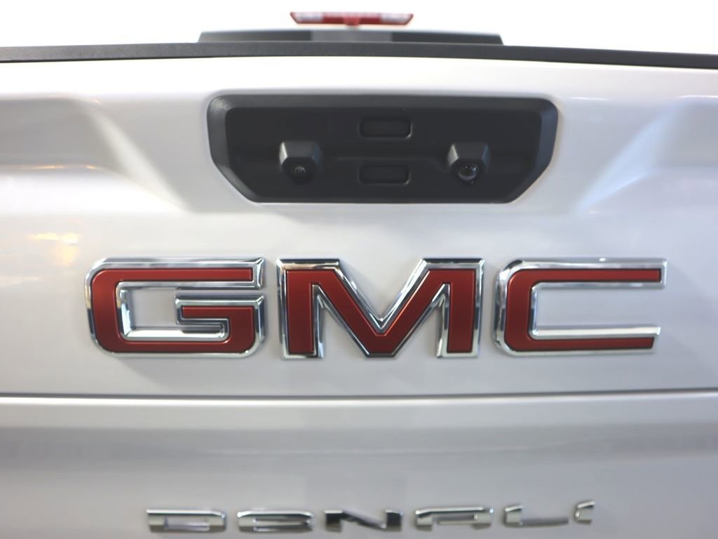 Used 2025 GMC Sierra 3500 Denali image 34