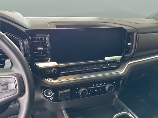 Used 2025 Chevrolet Silverado 1500 High Country w/ Technology Package image 13