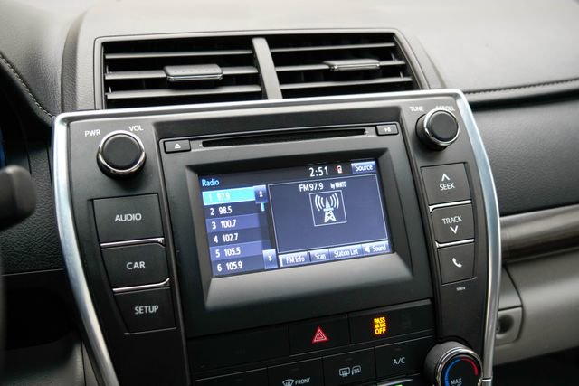 Used 2015 Toyota Camry LE image 11