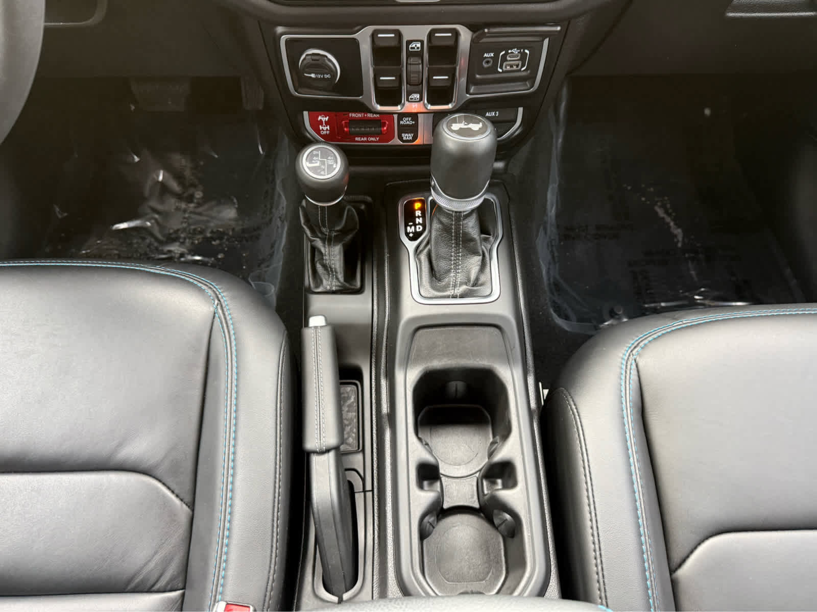 Used 2024 Jeep Wrangler Unlimited Rubicon 4xe image 28