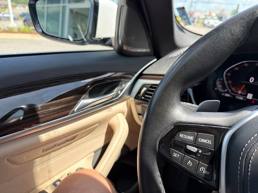 Used 2021 BMW 530i w/ Premium Package RWD image 21