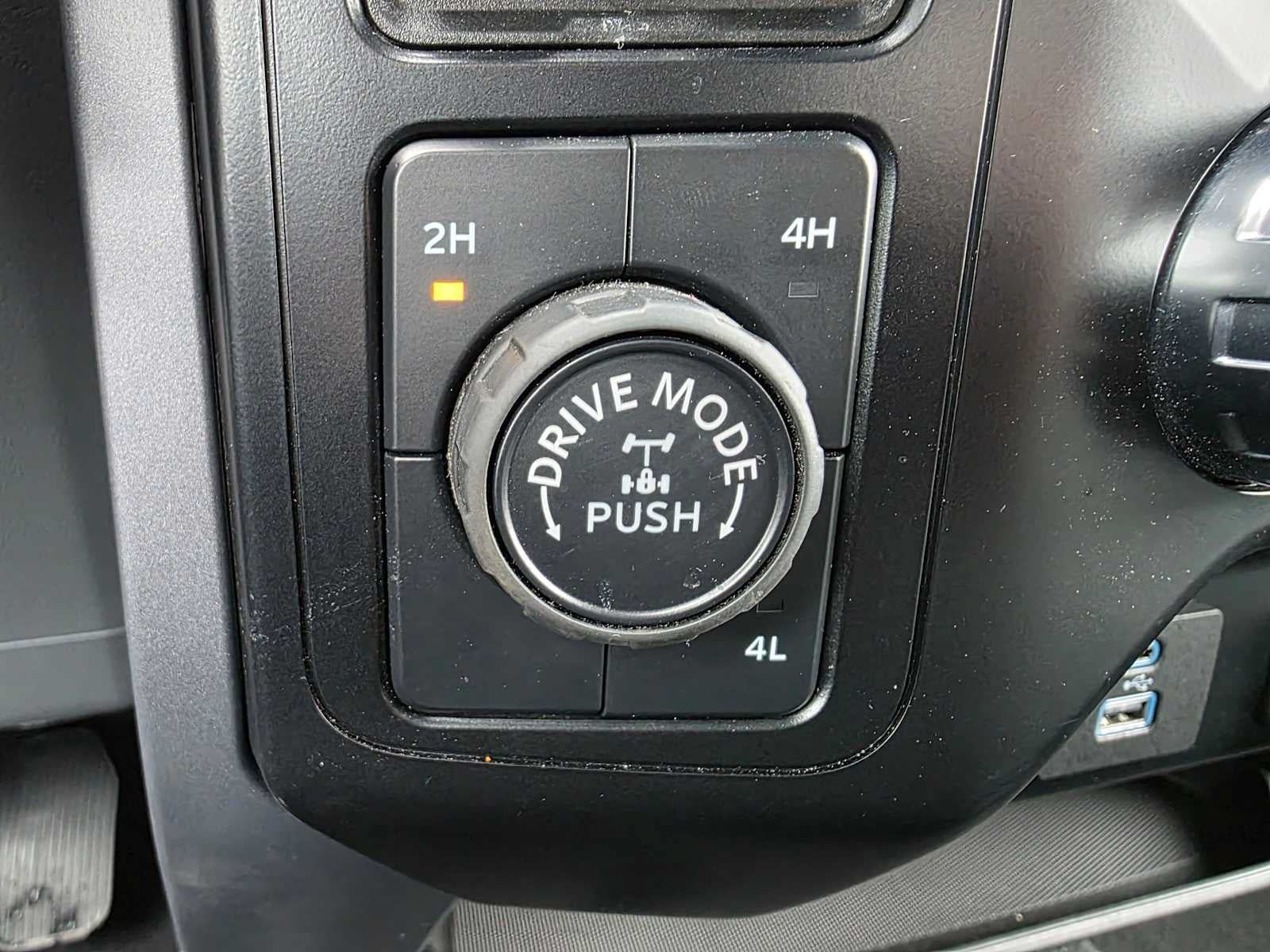Used 2024 Ford F150 XLT w/ Tow/Haul Package AWD/4WD image 23