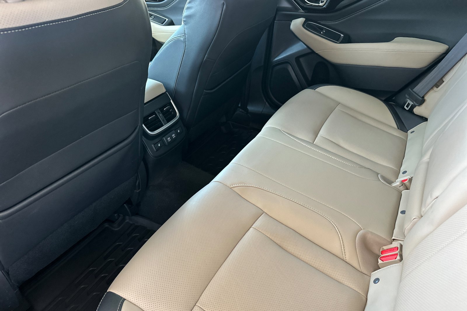 Used 2021 Subaru Outback Limited XT image 12