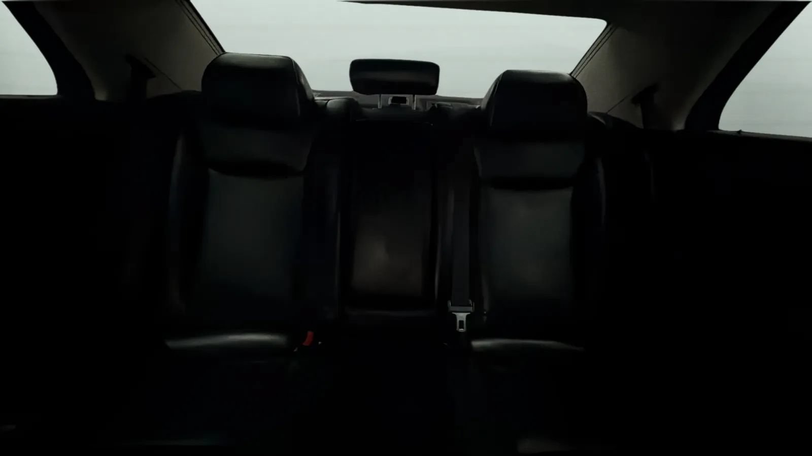 Used 2016 Chrysler 300 C RWD image 19