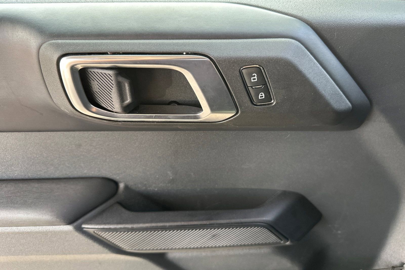 Used 2025 Ford Bronco Outer Banks image 11