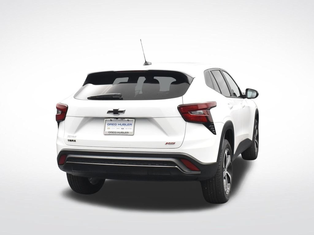 Used 2024 Chevrolet Trax RS FWD image 17
