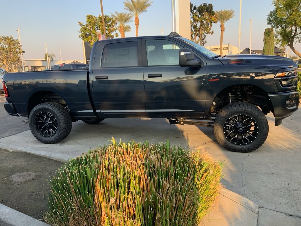 New 2025 RAM 2500 Big Horn AWD/4WD image 5