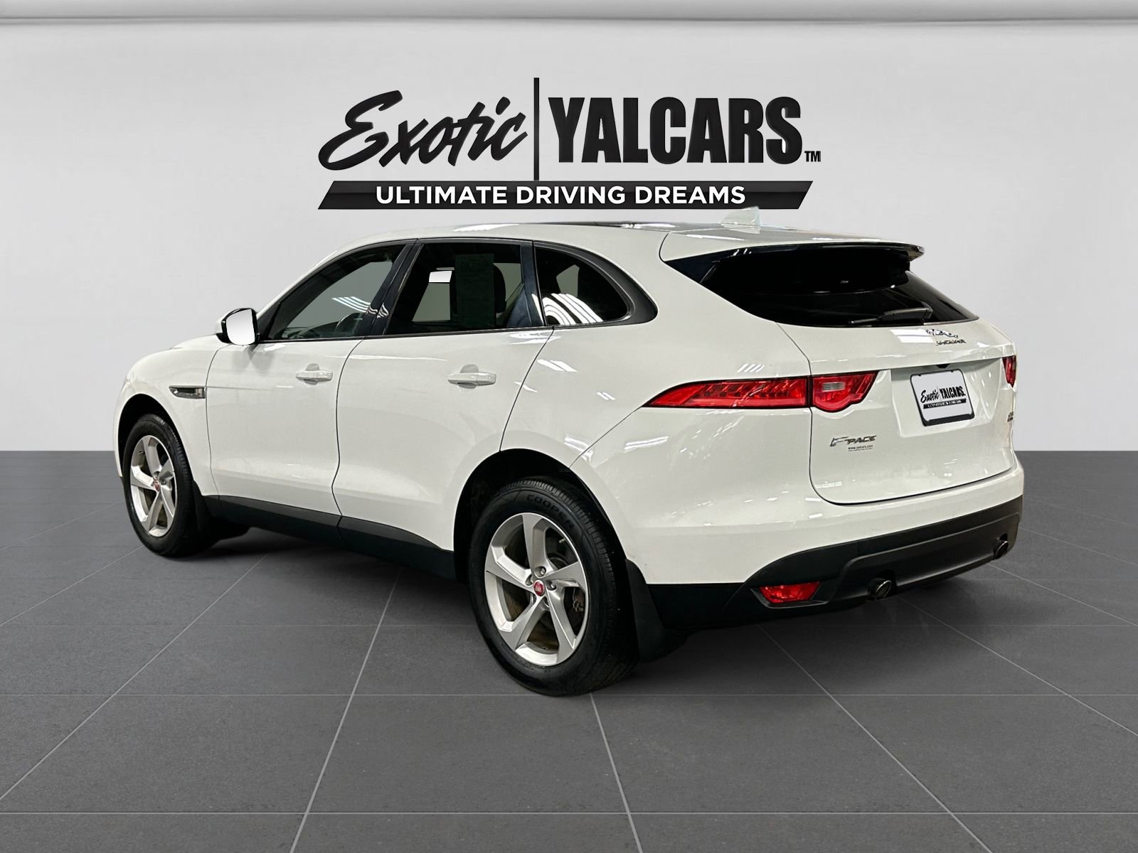 Used 2018 Jaguar F-PACE Premium AWD/4WD image 3