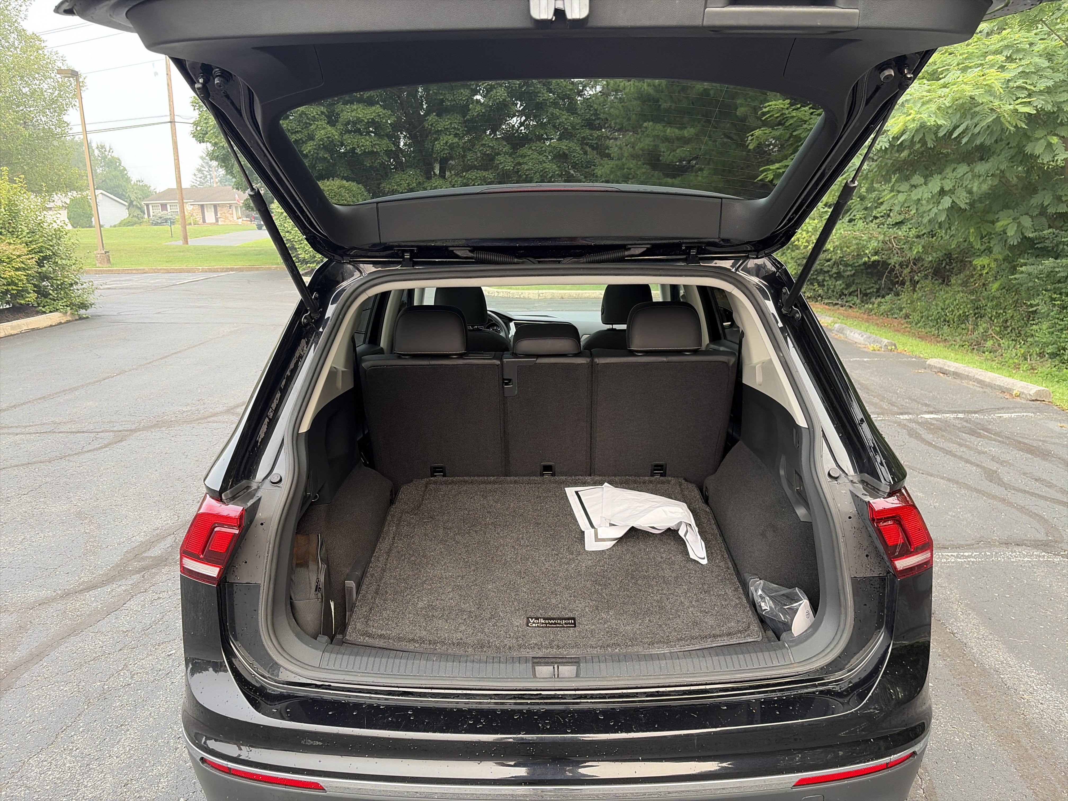 Used 2021 Volkswagen Tiguan SE w/ Panoramic Sunroof Package AWD/4WD image 23