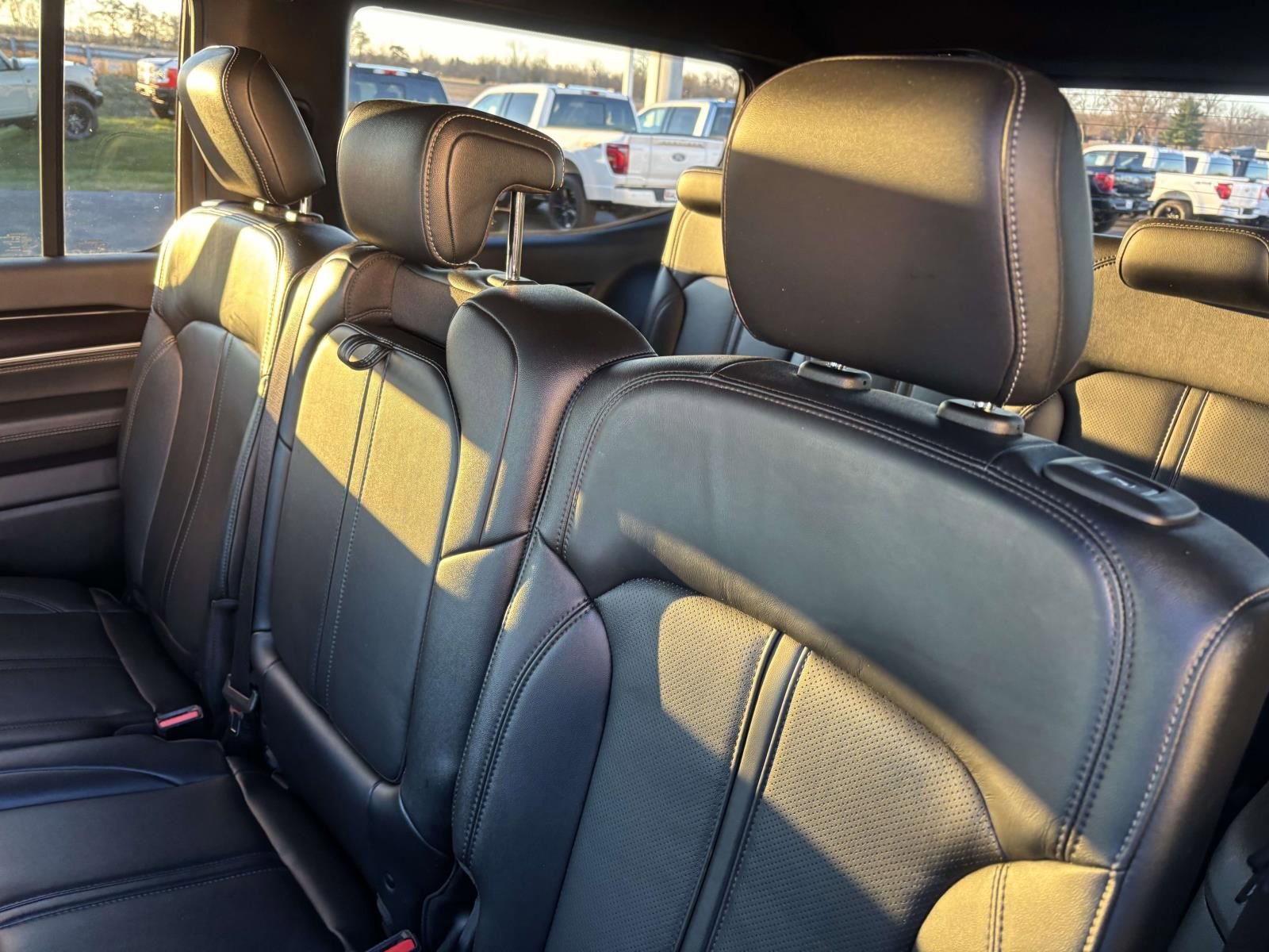 Used 2022 Jeep Wagoneer Series I image 28