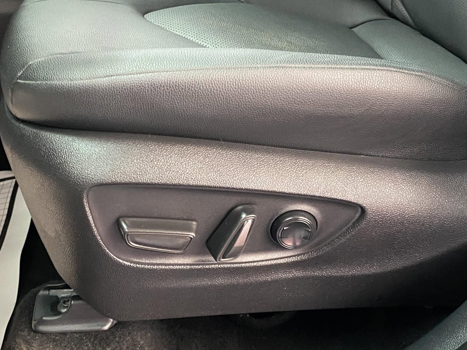 Used 2025 Toyota Grand Highlander FWD image 27